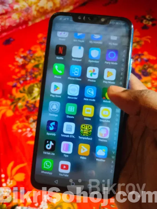 Huawei nova 3i